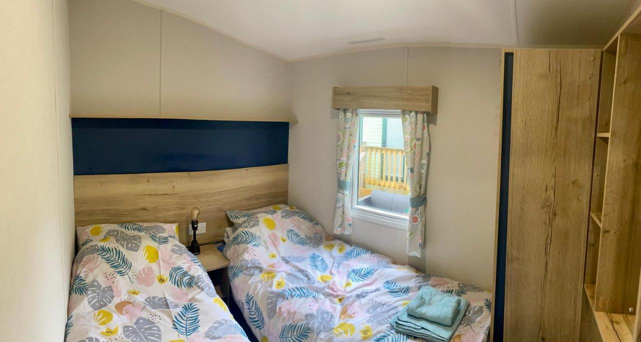 Appleblossom Lodge, Lido Leisure Park, Нерсборо Екстериор снимка