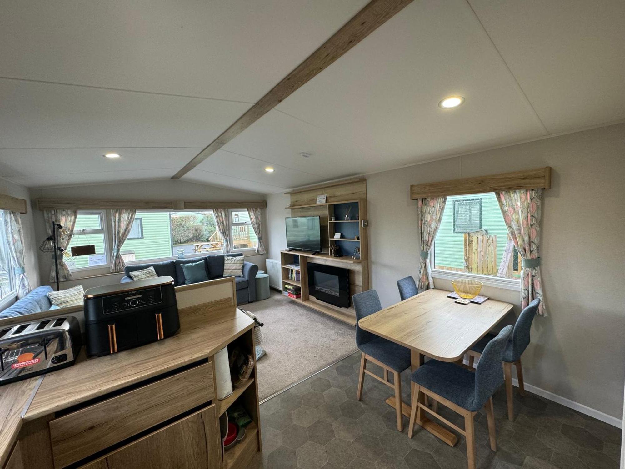 Appleblossom Lodge, Lido Leisure Park, Нерсборо Екстериор снимка